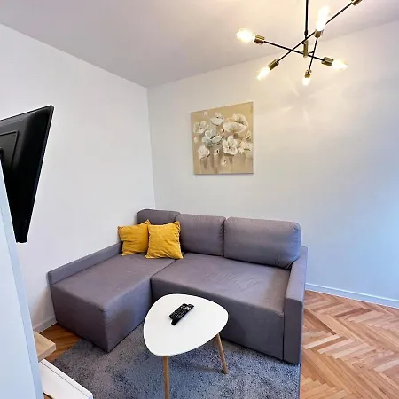 Apartment Nino Makarska-besplatan Parking