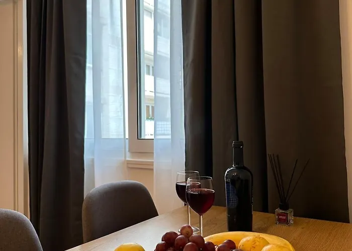 Nino Makarska-besplatan Parking Apartmán Makarská